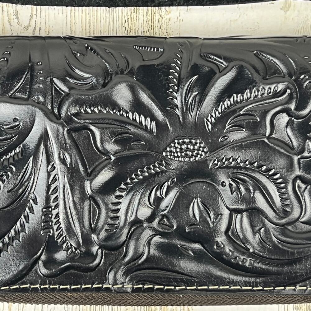 Women’s Tooled Italian Leather Black Clutch Wristlet Wallet - Picture 13 of 14